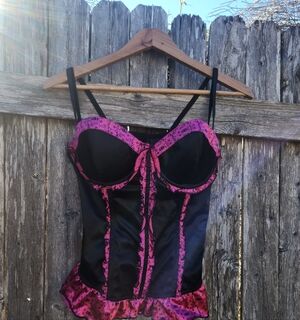 Pinup Rockabilly Black & Pink Corset